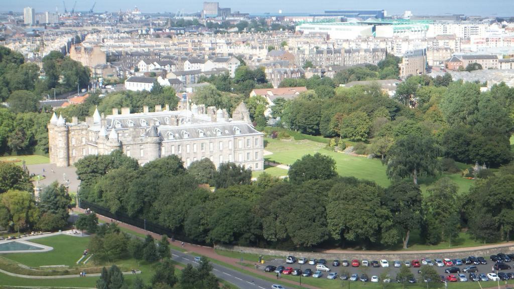 Edinburgh Palace Apartment Exterior photo